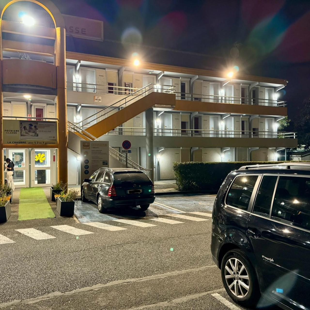 圣昆廷伊夫林伊兰科特普瑞米尔经典酒店 特拉普 外观 照片